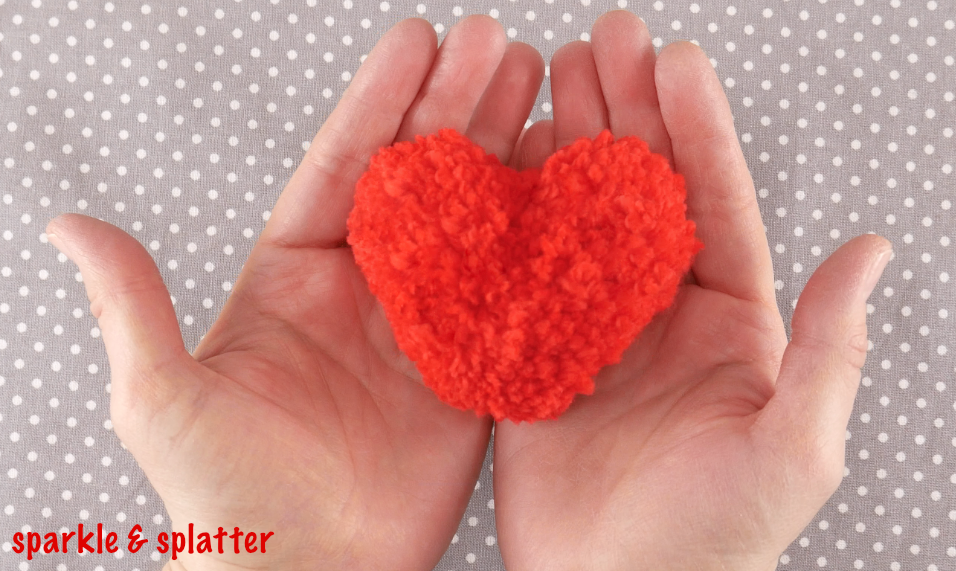 Heart Pom Pom